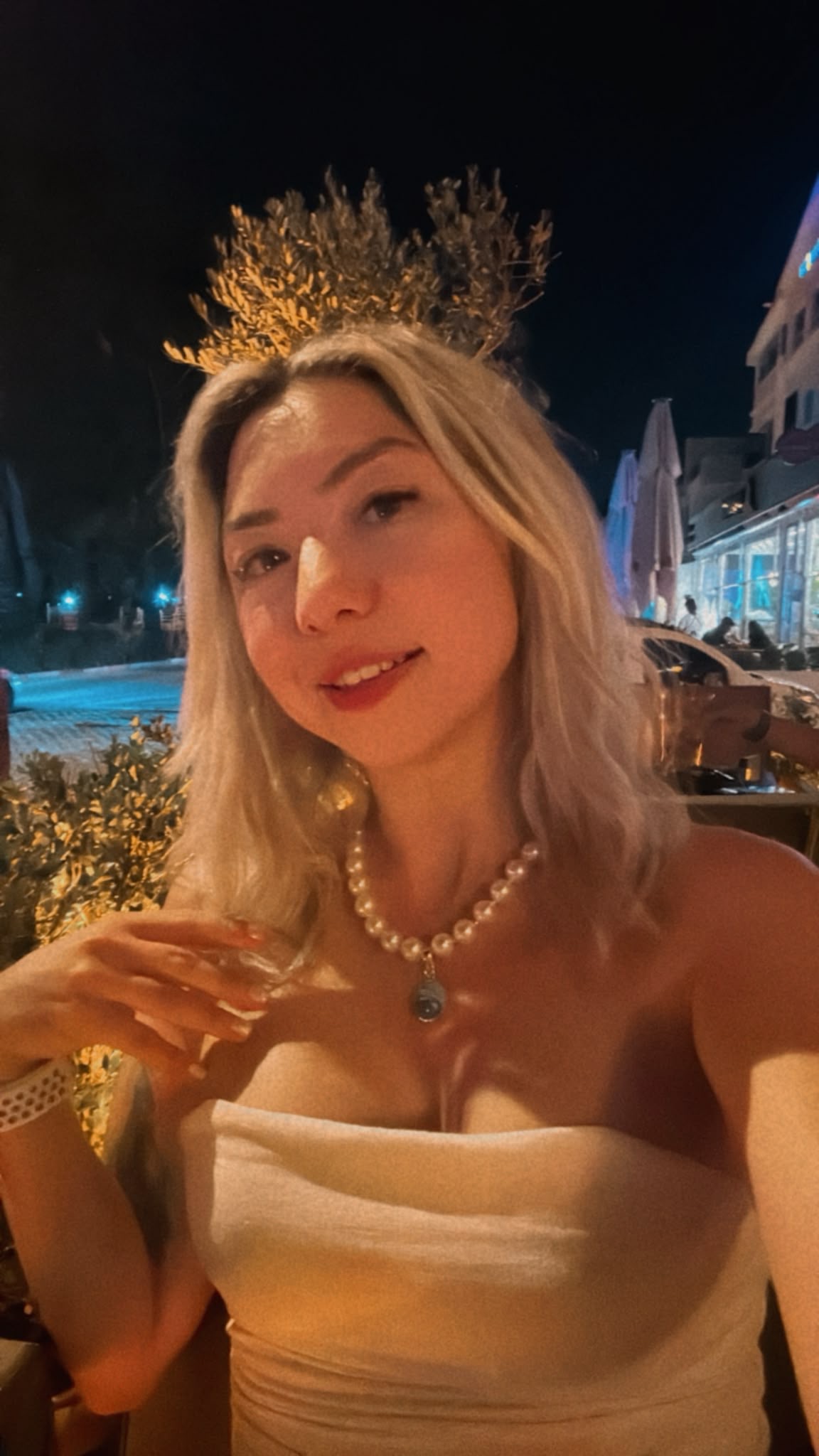 Ebru Yelaldı, Roof Antalya temsilcisi